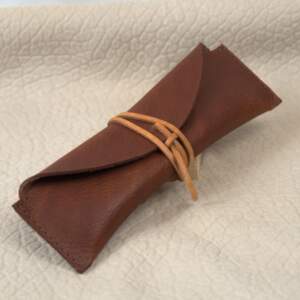 CUTE GLASSES- PEN CASE tabac leather
